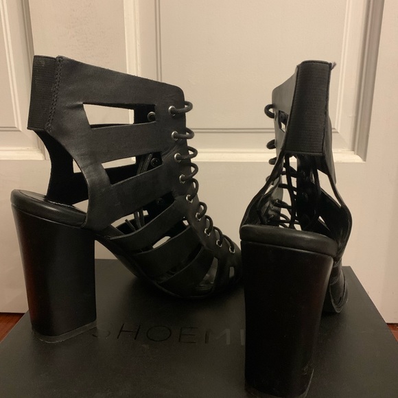 Shoemint Black Lace Up Block Heeled Sandals - Picture 4 of 6